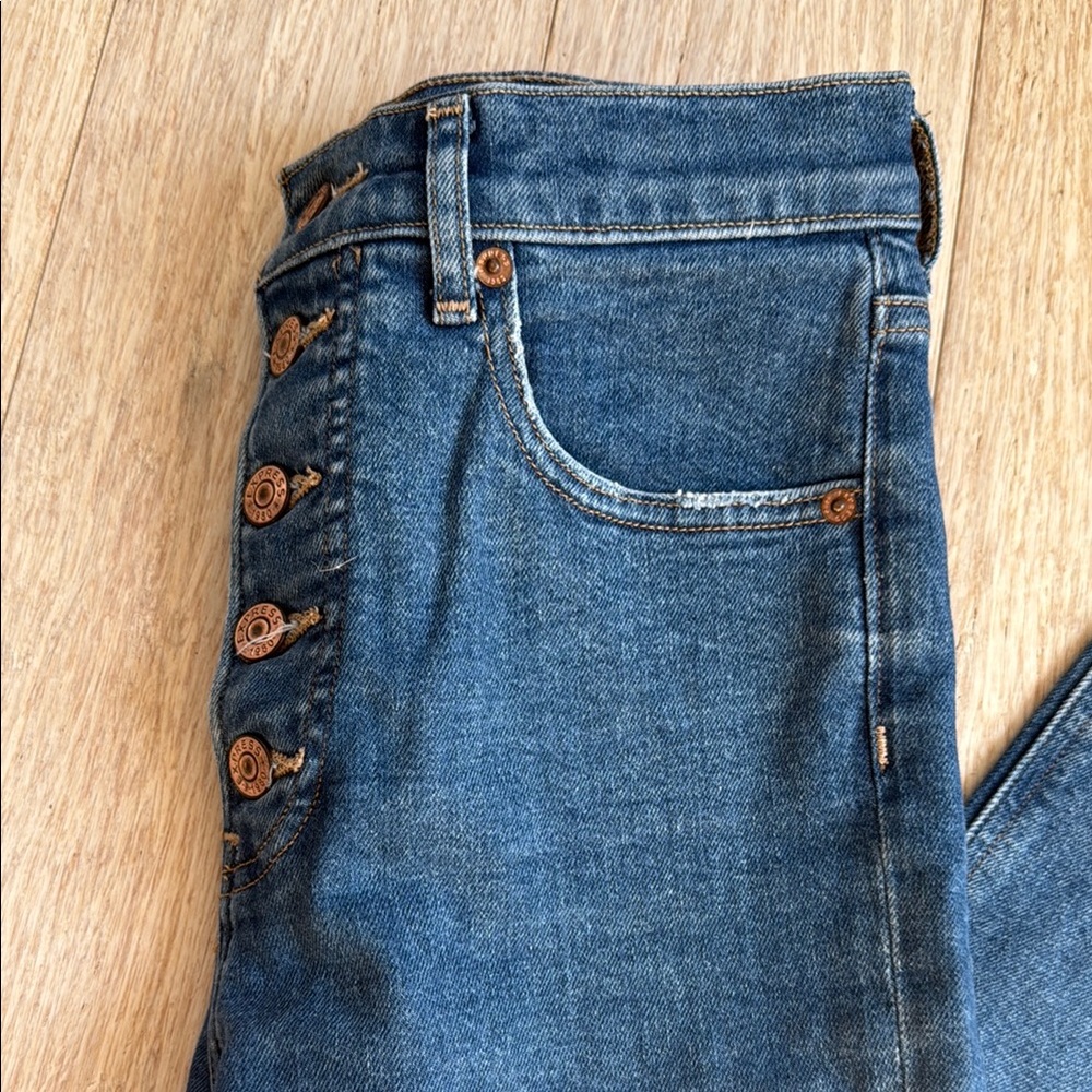 High-Waisted Button-Fly Jeans - Picture 5 of 5